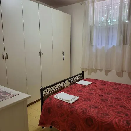 Seminterrato Serapo 50 Mt Dal Mare Lejlighed